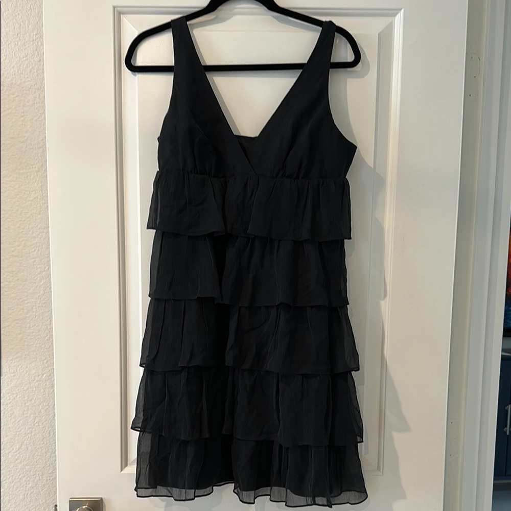 J CREW NWT SIZE 8 Elegant Black Tiered Dress w ruffled tiers